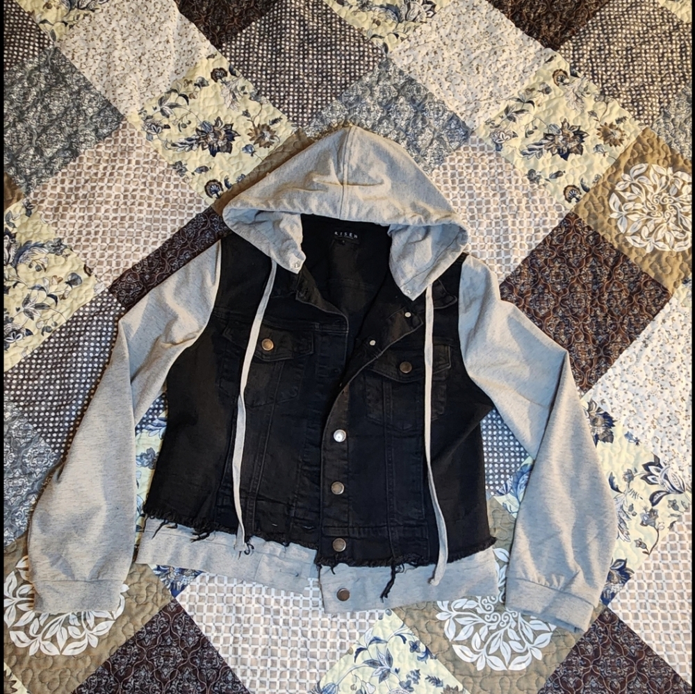 RISEN WOMEN'S JEAN JACKET W/ HOOD